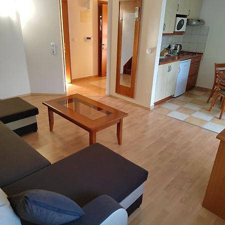 Garda Wellness Apartmanhaz Heviz Exterior photo