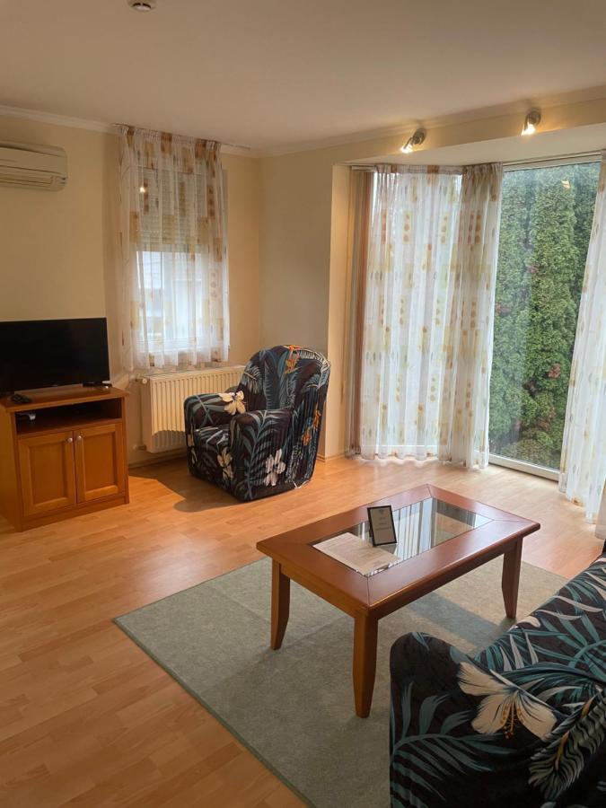 Garda Wellness Apartmanhaz Heviz Exterior photo